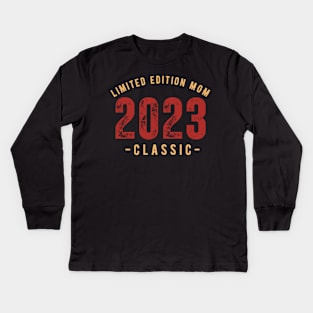 Limited Edition Mother's Day Shirt - 2023 Year Mom Tee, Sentimental Gift for Honoring Moms on Their Special Day Kids Long Sleeve T-Shirt